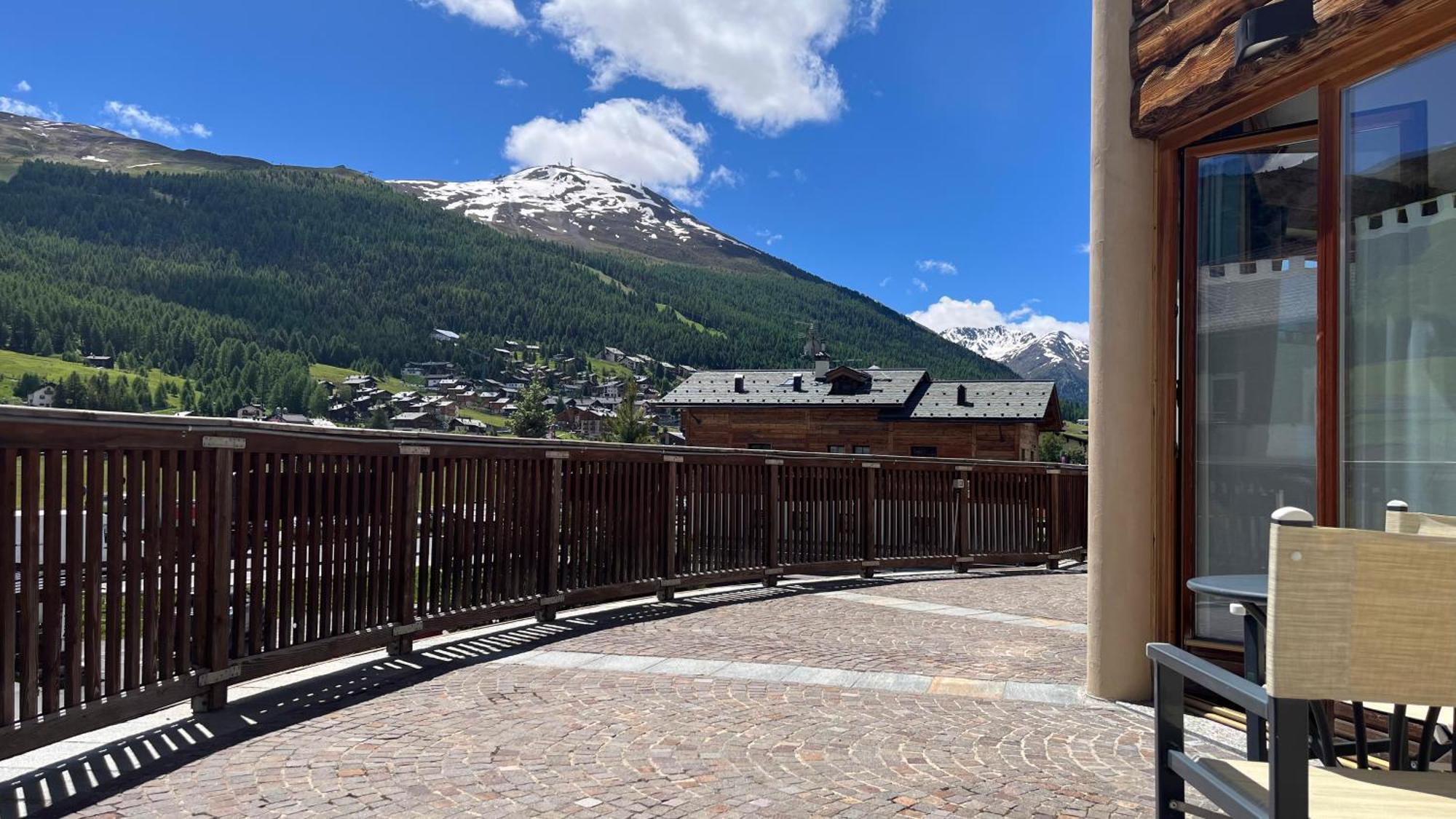 Hotel Flora Livigno Exterior foto